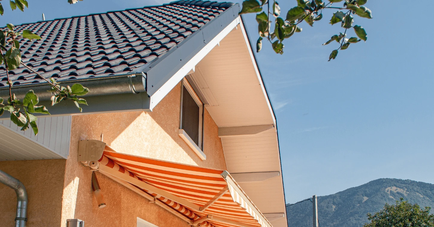 Lambris et Planche de rive PVC